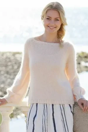 Actieprijs Patroon Gebreide Trui "Soft Moonlight" met raglan en ballonmouwen - Drops Design
