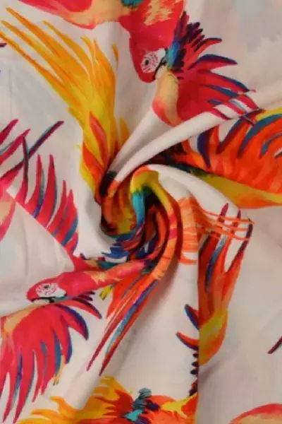 Viscose - Colorful Aras on White Beperkt Aanbod