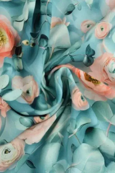 Viscose - Eucalyptus and Pink Roses on Green Betrouwbaar