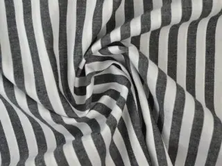 Zwart wit gestreept katoen – Boerenbont met 6,5mm streepjes Lage Kosten