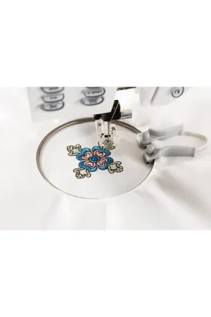 Shop Nu Husqvarna-Viking Mini embroidey spring hoop