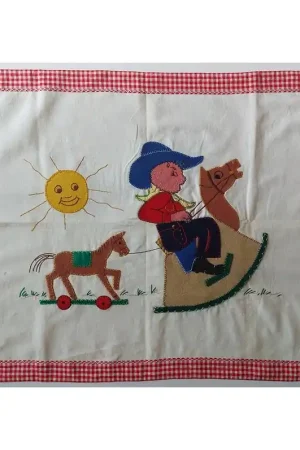 Wandkleed hobbelpaard Gereduceerde Prijs