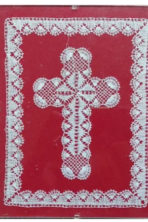 Aanbieding Kantklos kruisje