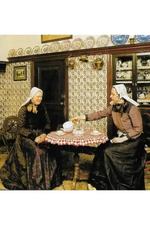 Ansichtkaart koffie in streekdracht Tijdelijk Beschikbaar