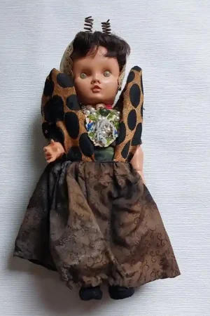 Pop in streekdracht Superprijs