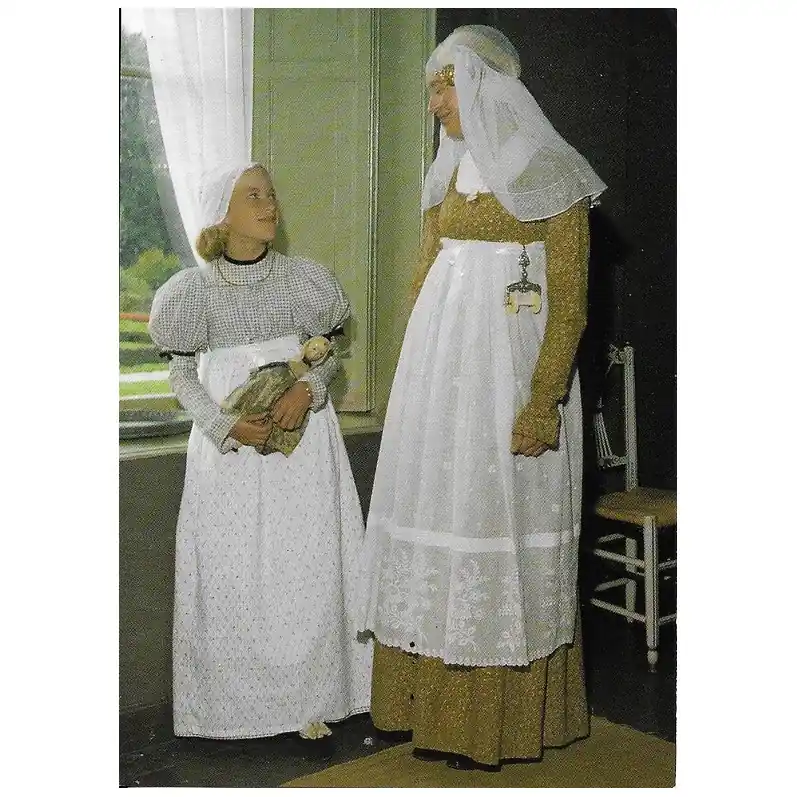 Aanbieding Ansichtkaart: Groninger dracht 1823