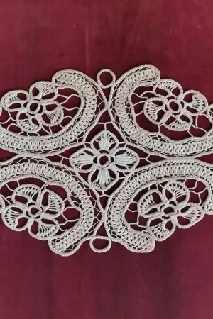 Kleedje Roemeens haakwerk Direct Verzonden