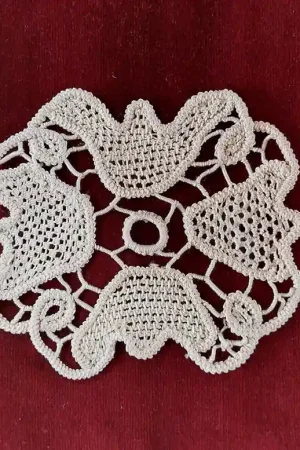 Lage Kosten Kleedje Roemeens haakwerk