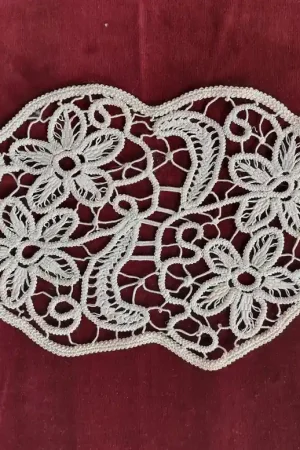 Kleedje Roemeens haakwerk Gratis Retour