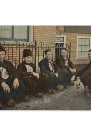 Oude ansichtkaart Volendam (7) Gecertificeerd